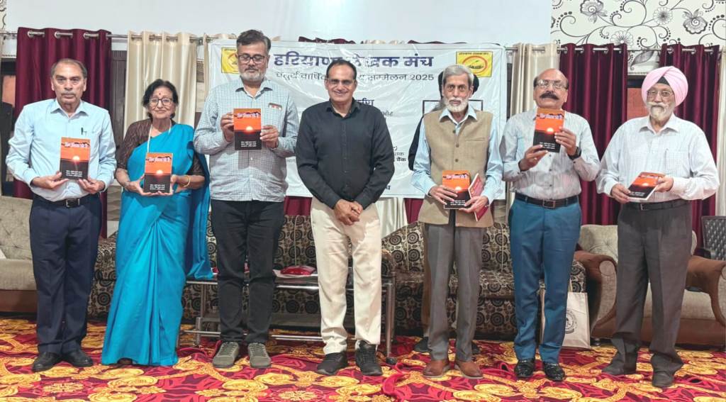 Books introduce us to our personality Sushil Azad
